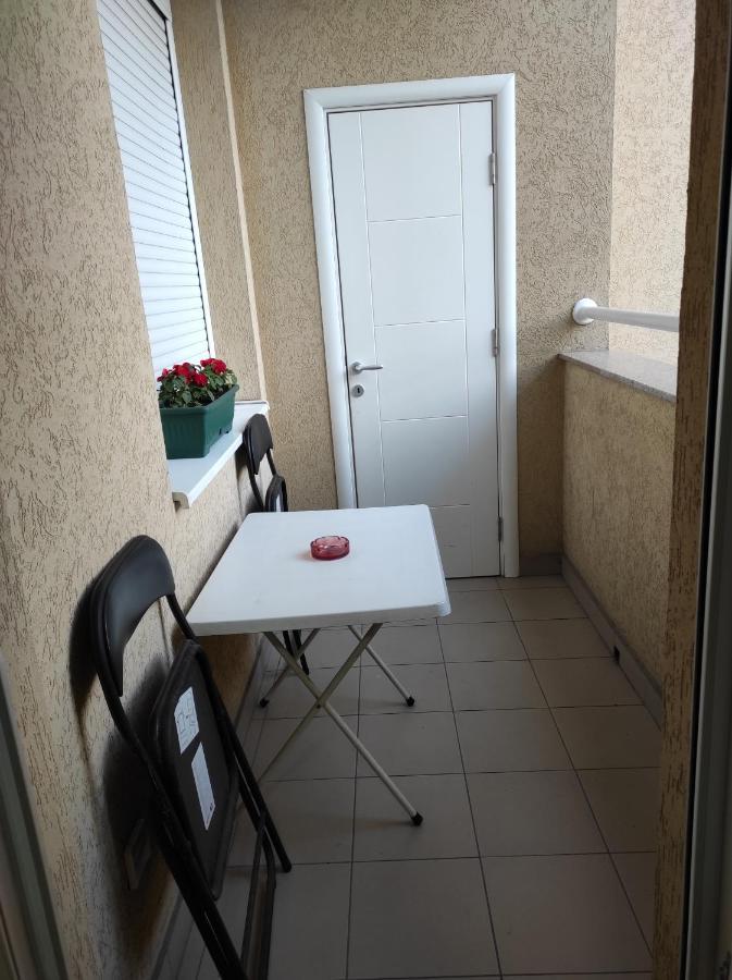 Apartman Marina Sa Garazom Nowy Sad Zewnętrze zdjęcie