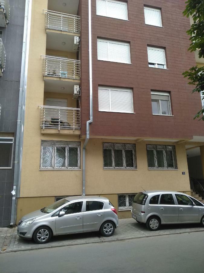 Apartman Marina Sa Garazom Nowy Sad Zewnętrze zdjęcie